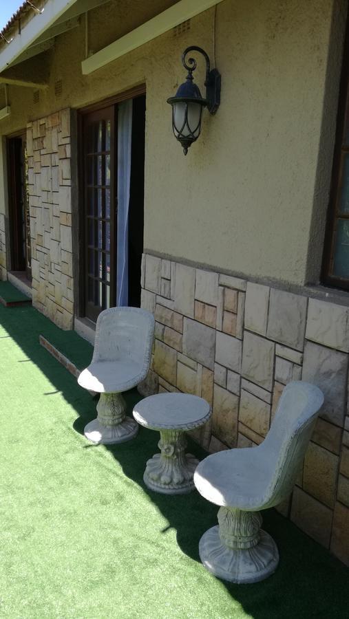 Giardino A 194 Bed & Breakfast Welkom Exterior foto